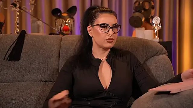 kelly_kent on StripChat