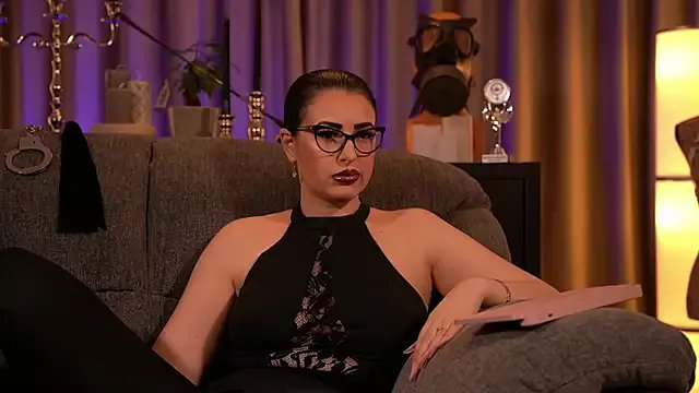 kelly_kent on StripChat