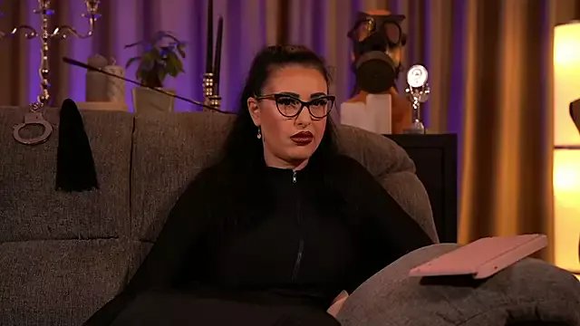 kelly_kent on StripChat