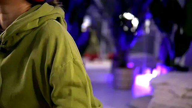 KellyMathews on StripChat 