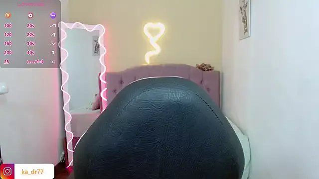 kendra_tay on StripChat