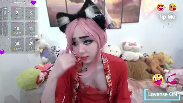 Offline KendyRose1 on StripChat