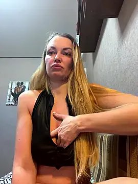 Ketrin_ni on StripChat