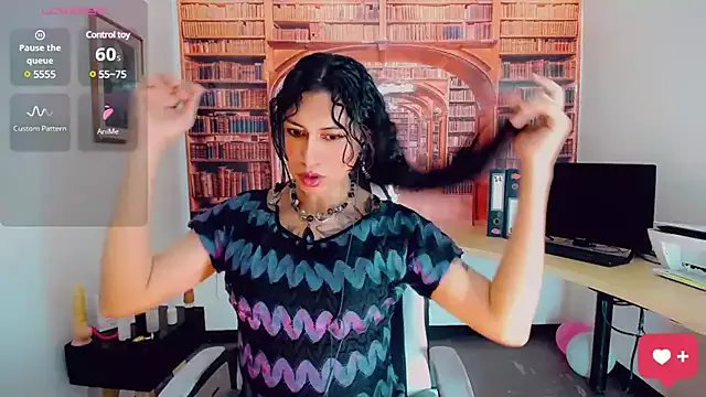 khiara_moretti on StripChat