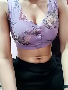 Khushi-Star on StripChat