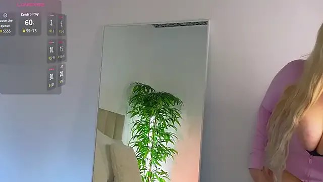 KilianaNoir on StripChat