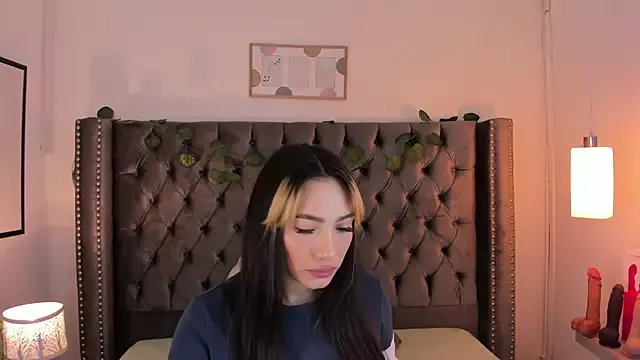 Kim_Blane on StripChat