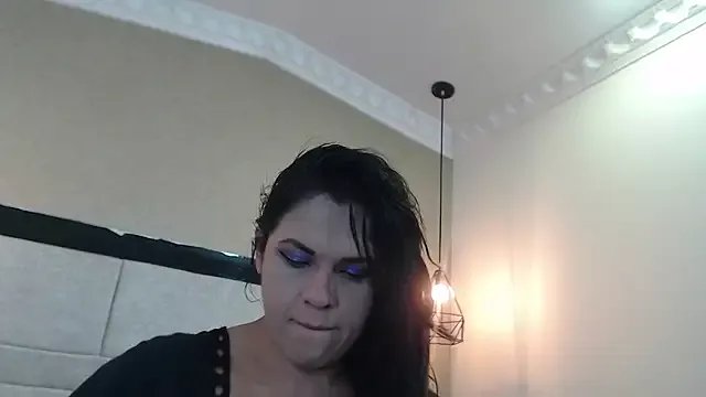 kimCosseyy on StripChat