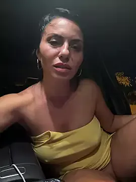 Offline KimKelly13 on StripChat