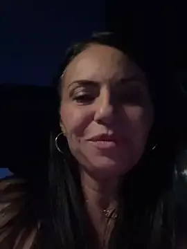 Offline KimKelly13 on StripChat