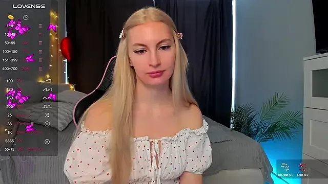 Kimmy_powell on StripChat