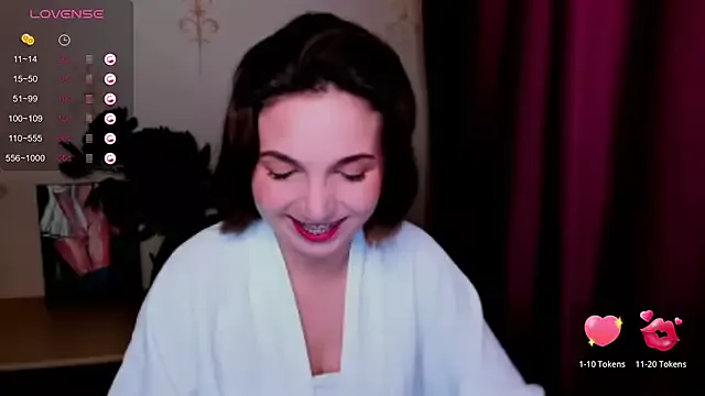 Offline KindHazelHere_ on StripChat