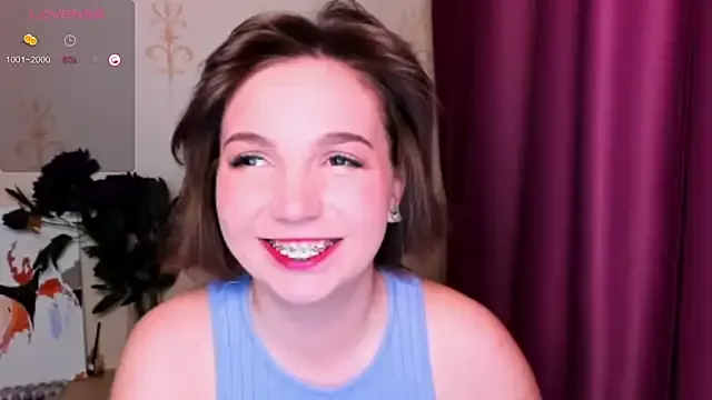 Offline KindHazelHere_ on StripChat