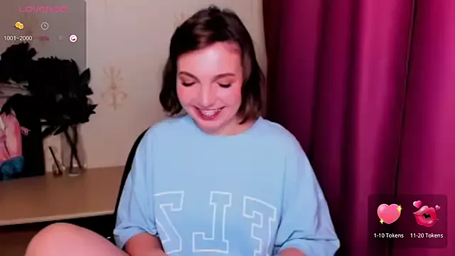 Offline KindHazelHere_ on StripChat