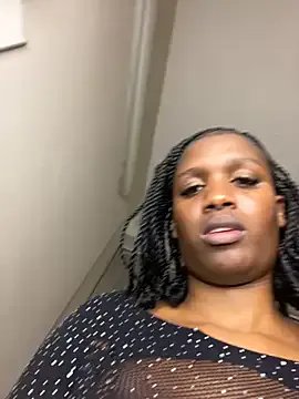 Kinkyy_ on StripChat