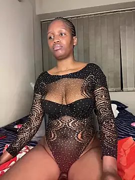 Kinkyy_ on StripChat