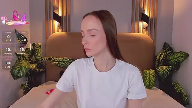 Kira_Quinn on StripChat