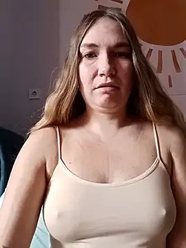KisaVixen on StripChat