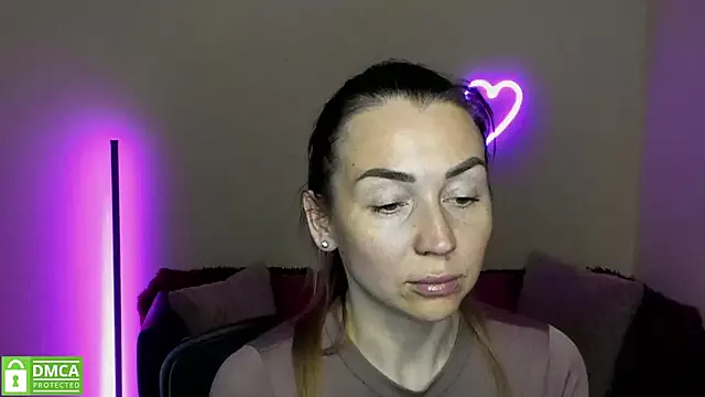 Offline Kiss_julli88I on StripChat