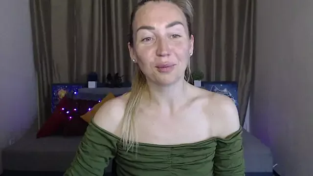 Offline Kiss_julli88I on StripChat