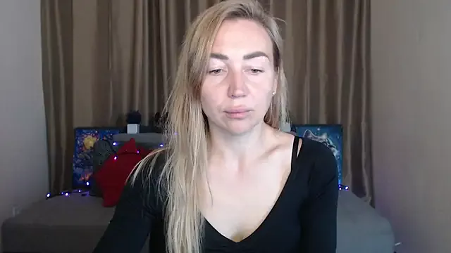 Offline Kiss_julli88I on StripChat