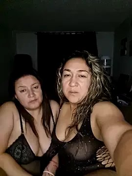 kitty_84 on StripChat