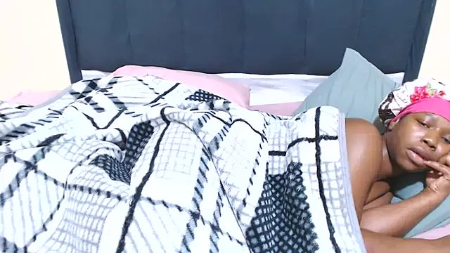 kittykhloe22 on StripChat