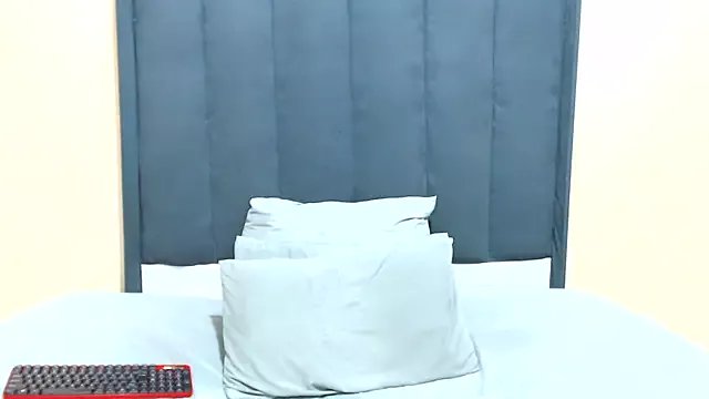 kittykhloe22 on StripChat