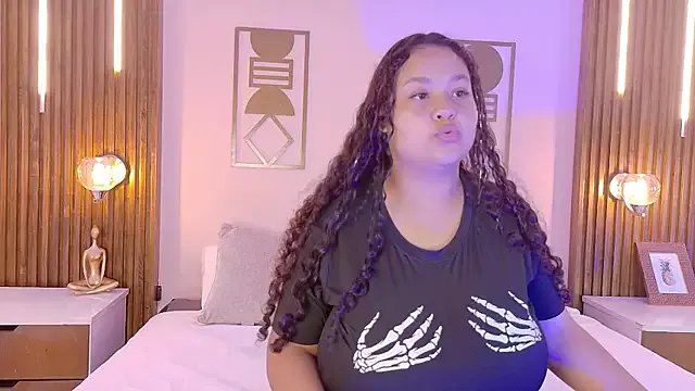 KITY_HILL on StripChat