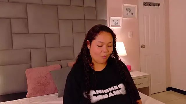 KITY_HILL on StripChat