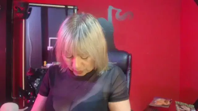 KLOE_PIELL on StripChat