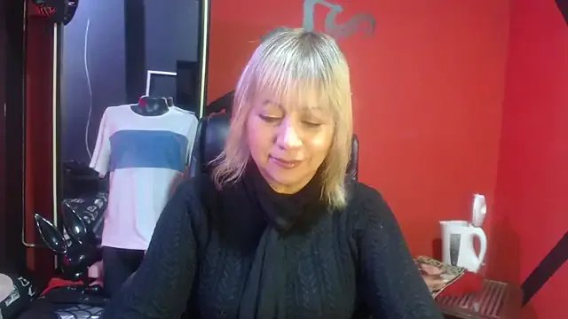 KLOE_PIELL on StripChat