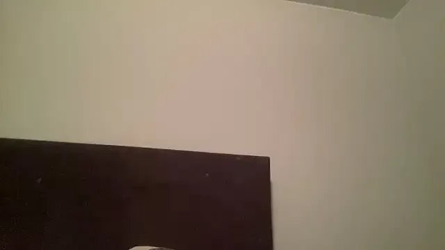 Kmiii21 on StripChat