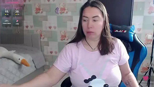 Korolek12 on StripChat