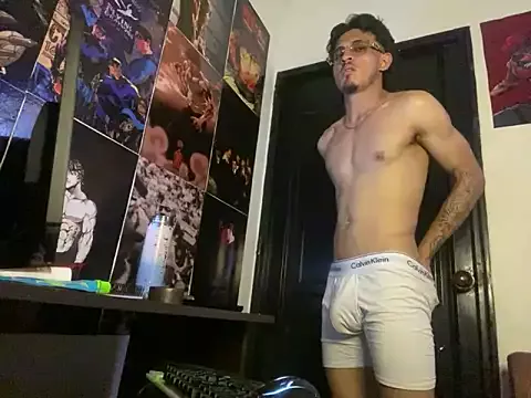 Offline Kriss_Edwards on StripChat