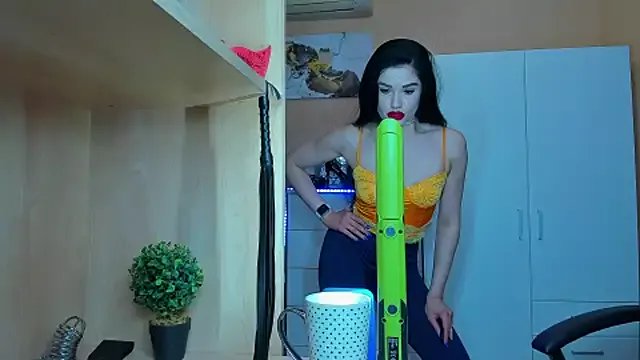 KristiTopxx on StripChat