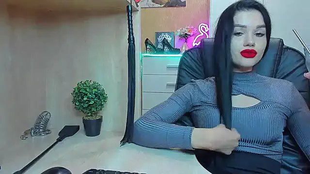 KristiTopxx on StripChat