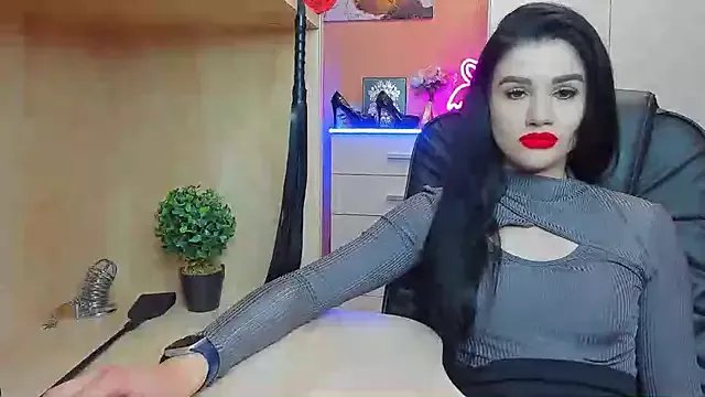 KristiTopxx on StripChat