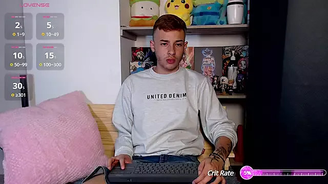 Offline kyle_clint07 on StripChat