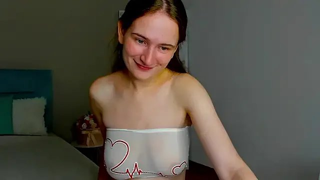 L1ittle_kitty_ on StripChat