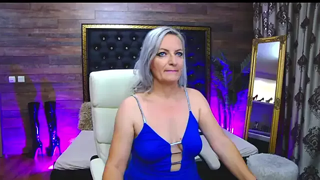 Offline LadyTouch on StripChat