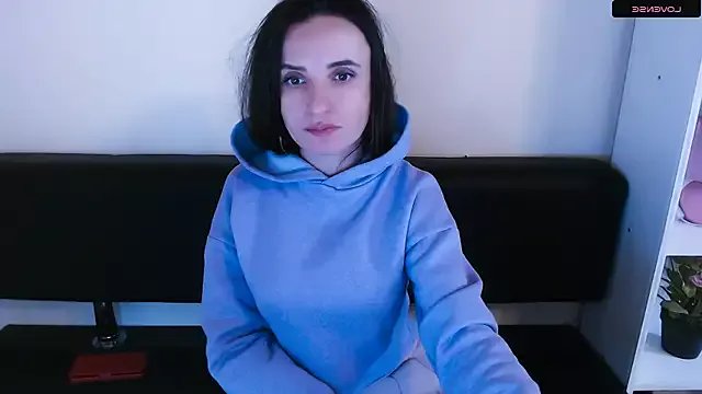 LaimaV_ on StripChat