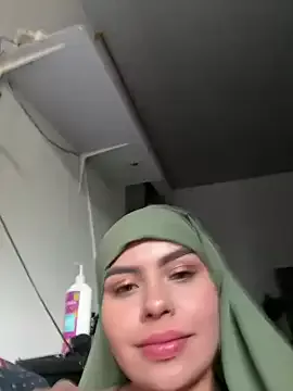 lalilamassu1 on StripChat 