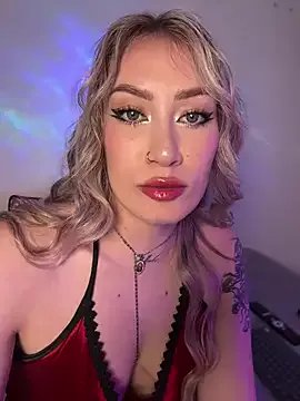 Lally_Valencia__ on StripChat