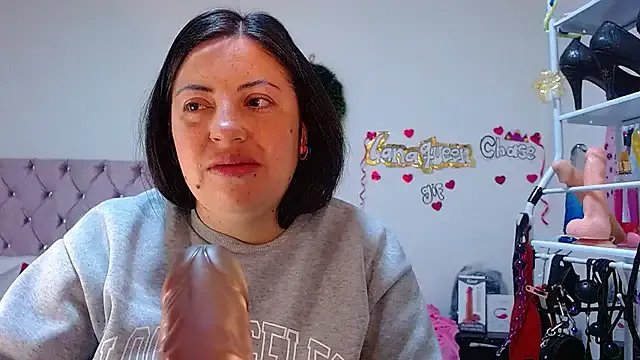 lanaqueen699 on StripChat