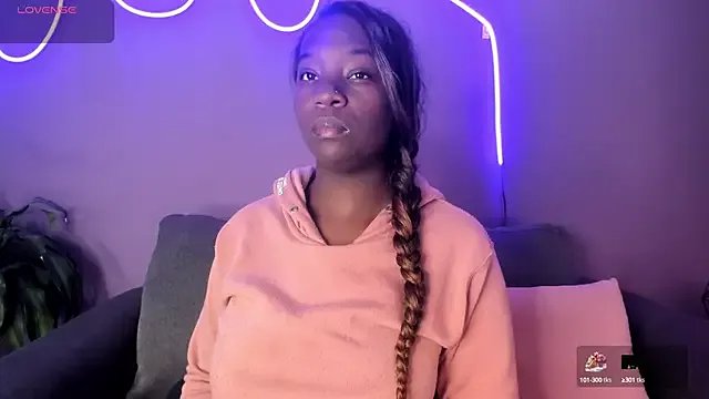 lanna_bx on StripChat