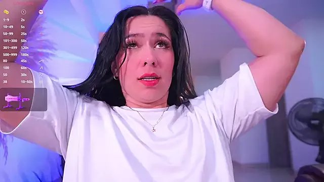 lara_giraldo on StripChat