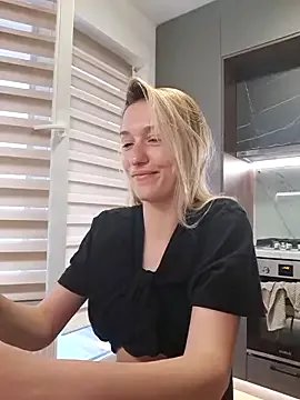 LaraStone69 on StripChat