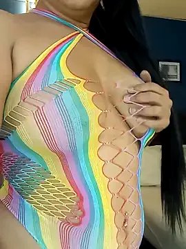 Lashmy111 on StripChat