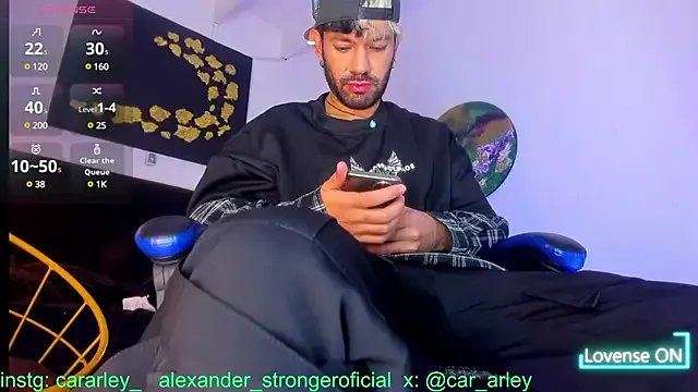 LatinMilk_ on StripChat